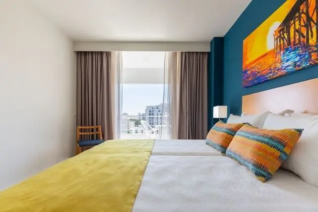 Apart Daire, 2 Yatak Odası, Balkon, Marina Manzaralı