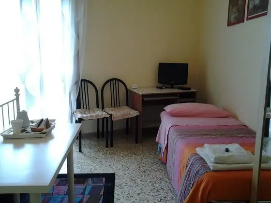Tek Büyük veya İki Ayrı Yataklı Oda, Özel Banyo