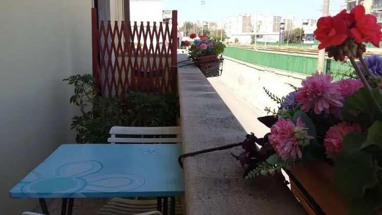 Tek Büyük Yataklı Oda (External Private Bathroom)