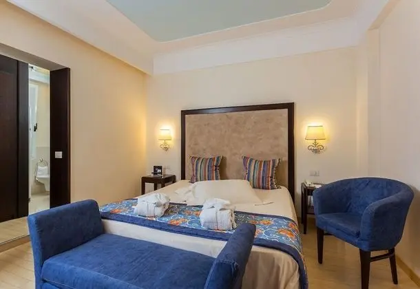 Comfort Tek Büyük veya İki Ayrı Yataklı Oda