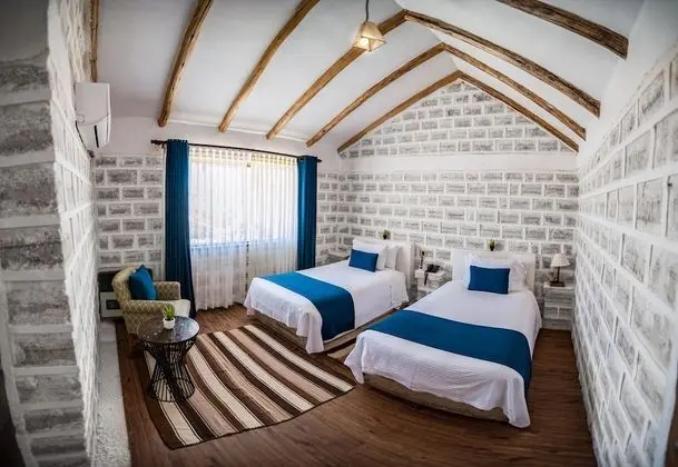 Oda, 2 Tek Kişilik Yatak, Göl Manzaralı