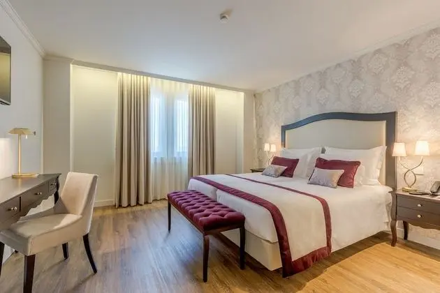 Tek Büyük veya İki Ayrı Yataklı Oda