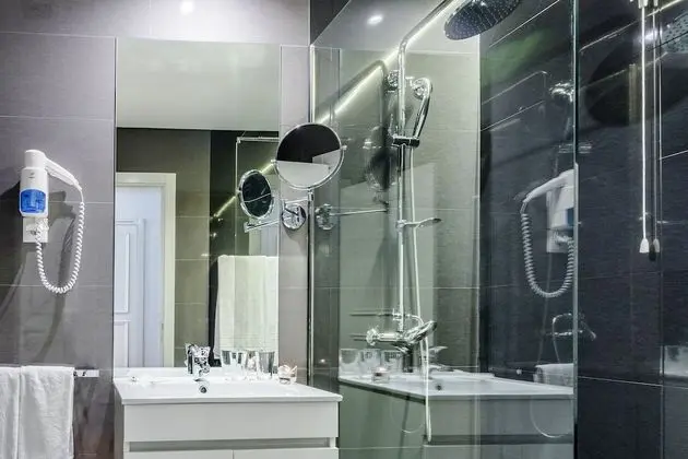 Tek Büyük veya İki Ayrı Yataklı Oda