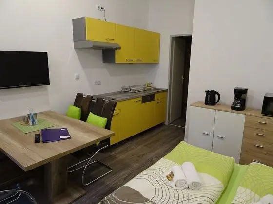 Elite Apart Daire, 1 Yatak Odası, Mutfak, Bahçe Manzaralı