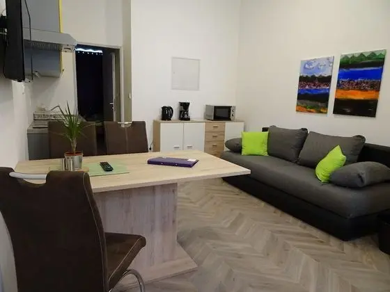 Elite Apart Daire, 1 Yatak Odası, Mutfak, Bahçe Manzaralı