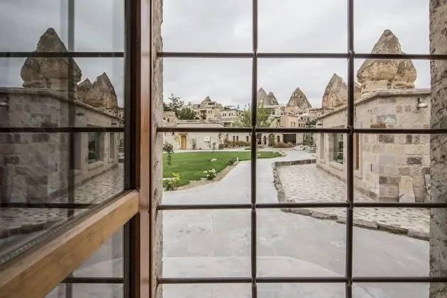 Design Suite, Garden View