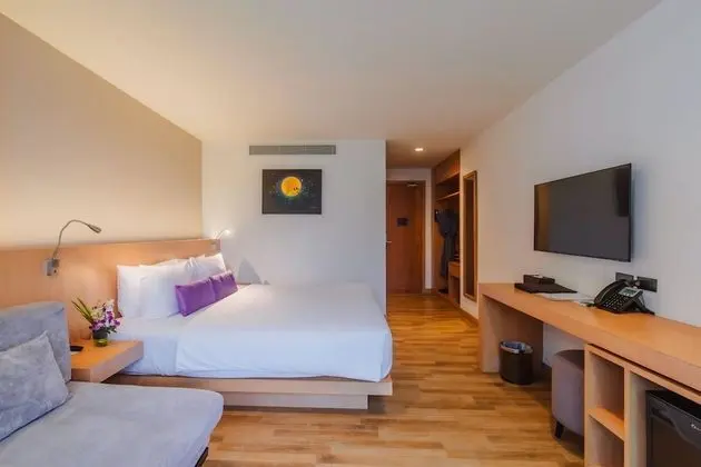 Deluxe Tek Büyük veya İki Ayrı Yataklı Oda, Balkon