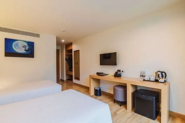 Deluxe Tek Büyük veya İki Ayrı Yataklı Oda, Balkon
