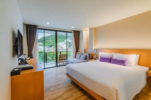 Deluxe Tek Büyük veya İki Ayrı Yataklı Oda, Balkon