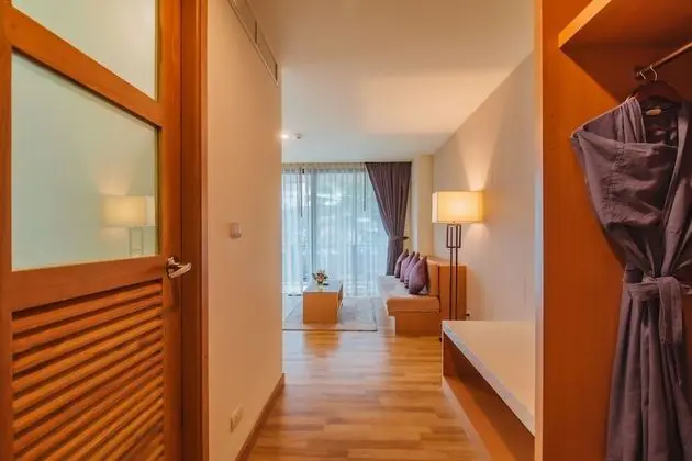 Lunar One Bedroom Suite