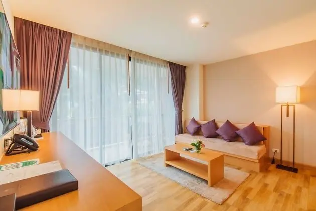 Lunar One Bedroom Suite