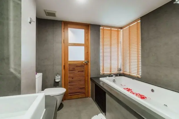 Lunar One Bedroom Suite