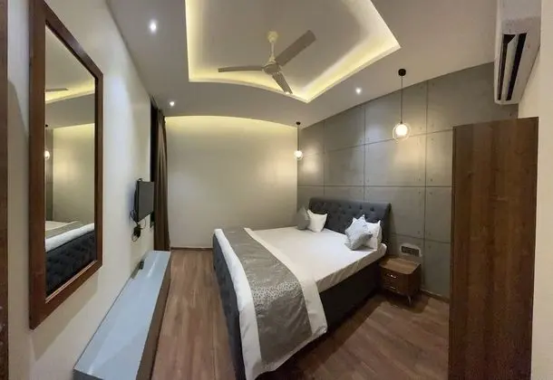 Luxury Oda