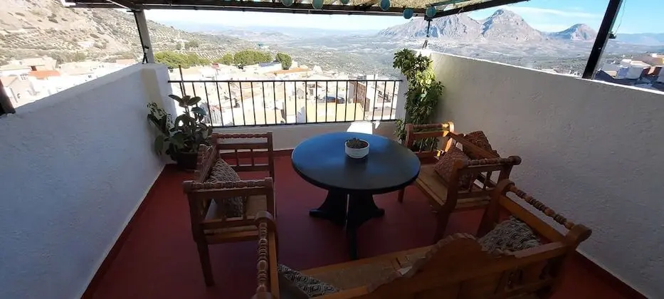 Basic Ev, 4 Yatak Odası, Dağ Manzaralı