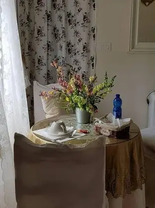 Classic Tek Büyük Yataklı Oda