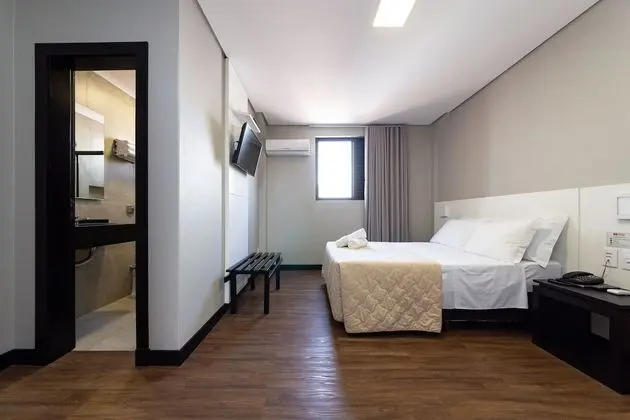 Romantic Tek Büyük Yataklı Oda