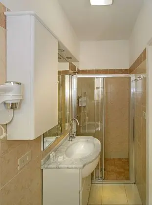 Standard Tek Büyük Yataklı Oda, Dağ Manzaralı