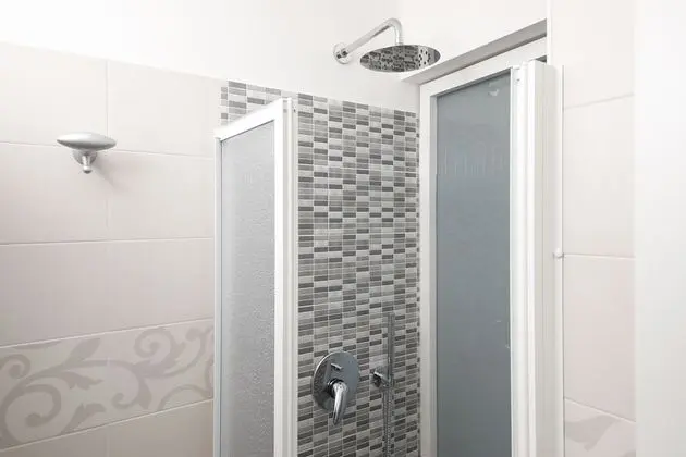 Tek Büyük veya İki Ayrı Yataklı Oda, Balkon