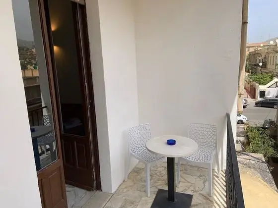 Superior Tek Büyük veya İki Ayrı Yataklı Oda, Avlu Manzaralı, Dağ Yamacı