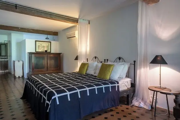 Tek Büyük veya İki Ayrı Yataklı Oda