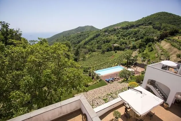 Family Oda, Teras, Deniz Manzaralı