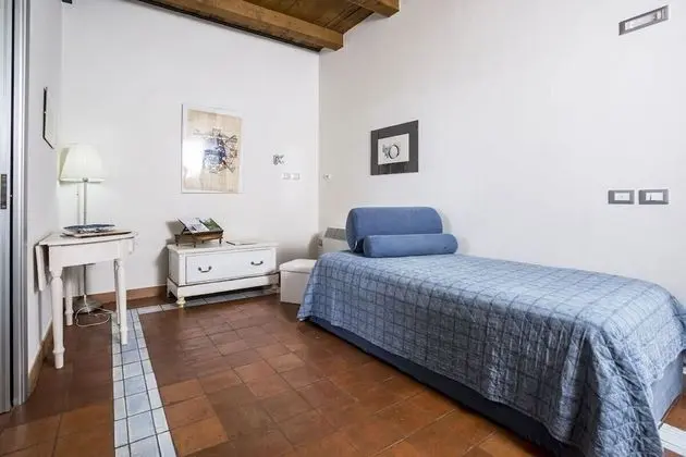 Üç Kişilik Oda, Deniz Manzaralı