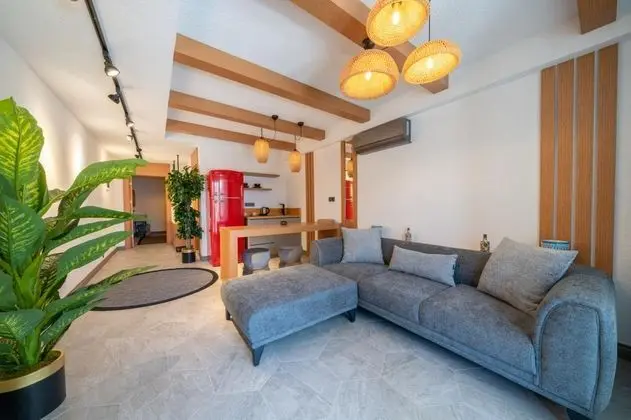 Classic- Havuz Manzaralı Suite Oda