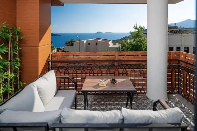 Comfort Suite Oda -Deniz Manzaralı