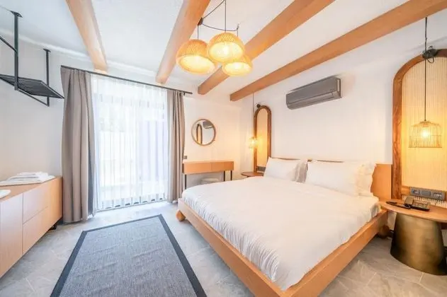 Comfort Suite Oda - Yandan Deniz Manzaralı