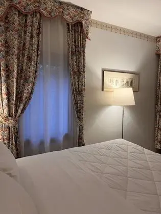 Basic Tek Büyük veya İki Ayrı Yataklı Oda