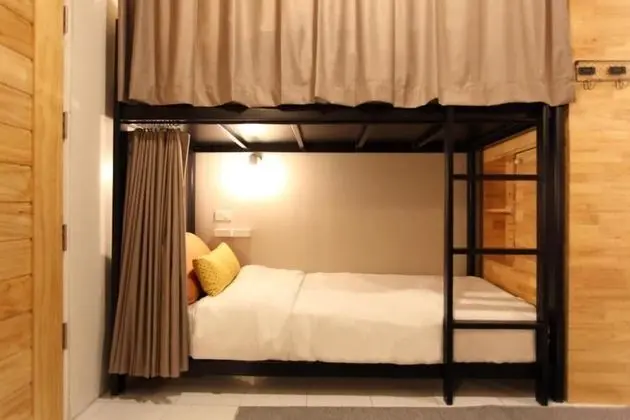 Bed in 8-Bed Mixed Dormitory Room
