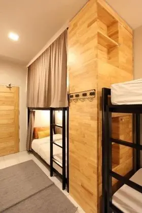 Bed in 8-Bed Mixed Dormitory Room