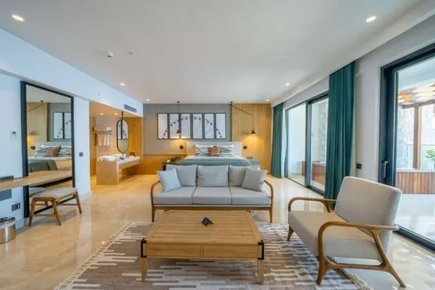 Jakuzili Deluxe Oda, Deniz Manzaralı, Jakuzili