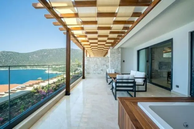 Jakuzili Deluxe Oda, Deniz Manzaralı, Jakuzili