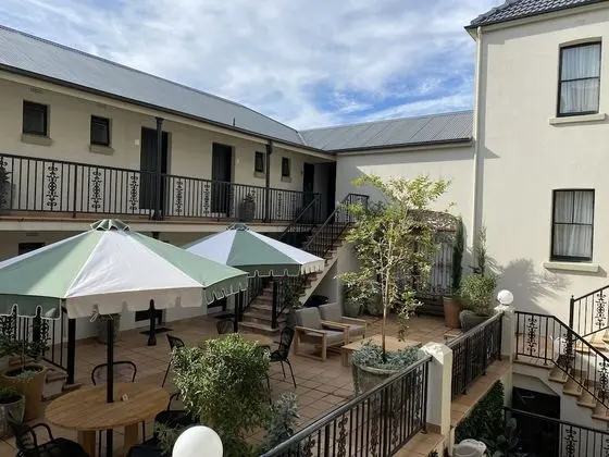 Oda, Avlu Manzaralı