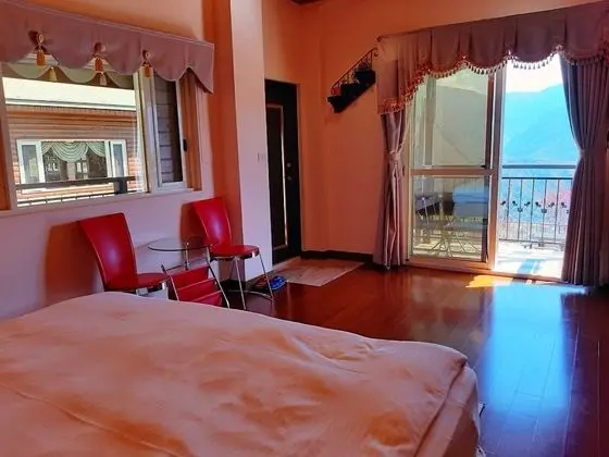 Panoramic Tek Büyük Yataklı Oda