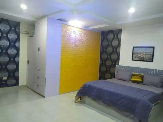 Premium Tek Büyük Yataklı Oda