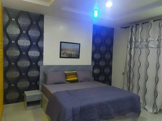 Premium Tek Büyük Yataklı Oda