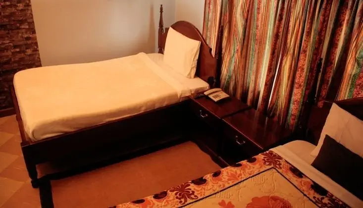 Deluxe Tek Büyük veya İki Ayrı Yataklı Oda