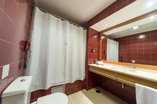 Standard Tek Büyük Yataklı Oda