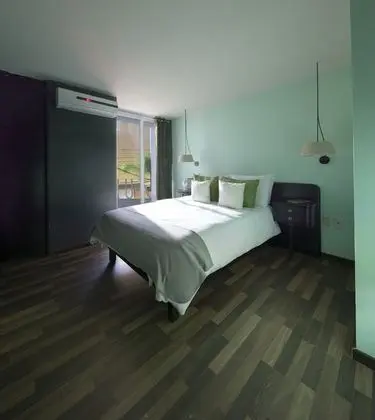 Basic Oda, Banyolu/Duşlu, Şehir Manzaralı