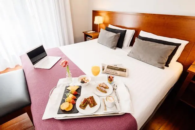 Çift ​​kişilik Superior