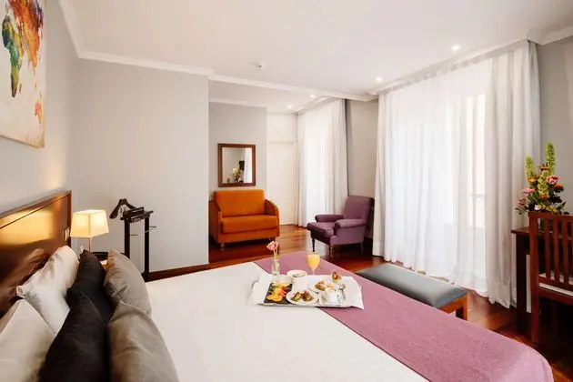 Çift ​​kişilik Superior