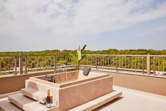 Honeymoon Penthouse