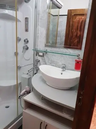 Deluxe Üç Kişilik Oda, Birden Çok Yatak, Banyolu/Duşlu