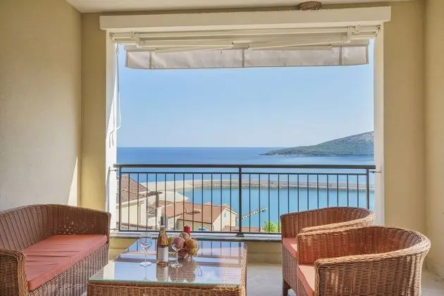 Apart Daire, 1 Yatak Odası, Deniz Manzaralı (G-211)