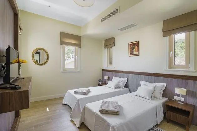 Apart Daire, 2 Yatak Odası, Deniz Manzaralı (F-711)