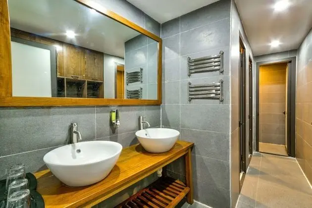 Ortak Ranzalı Oda, Karma Ranzalı Oda (8 Beds)