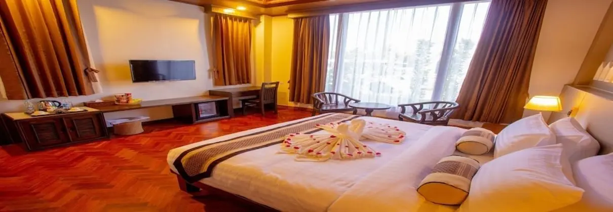 Deluxe Tek Büyük Yataklı Oda