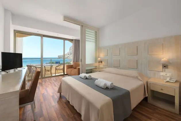 1 Çift Kişilik Veya 2 Tek Kişilik Yatak Sea View